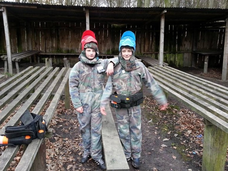 3 Hours 200 Paintballs Brighouse Deals yumping.co.uk