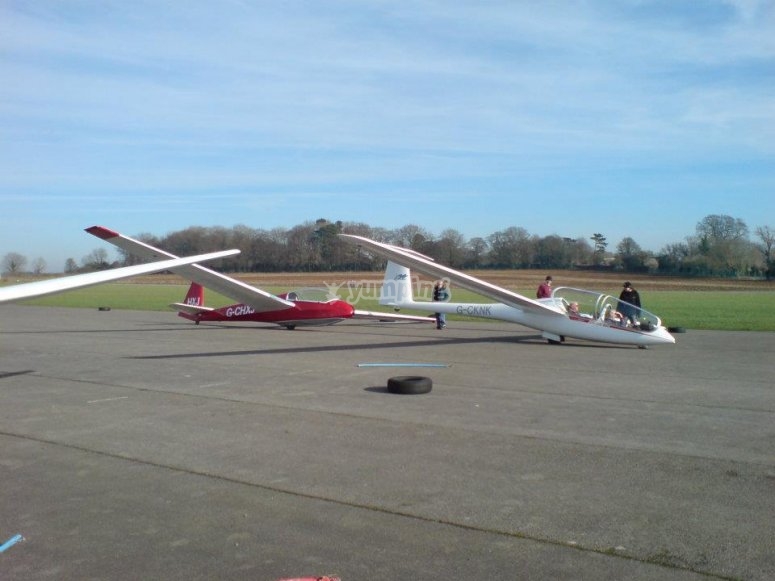 Cotswold Gliding Club, prices and reservations 2023