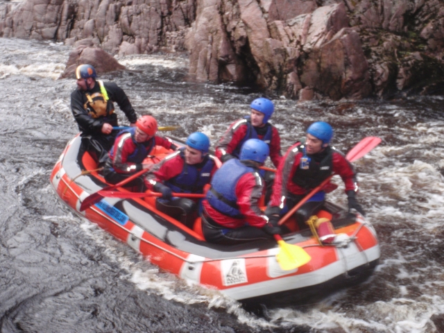  与朋友一起度过愉快的时光 