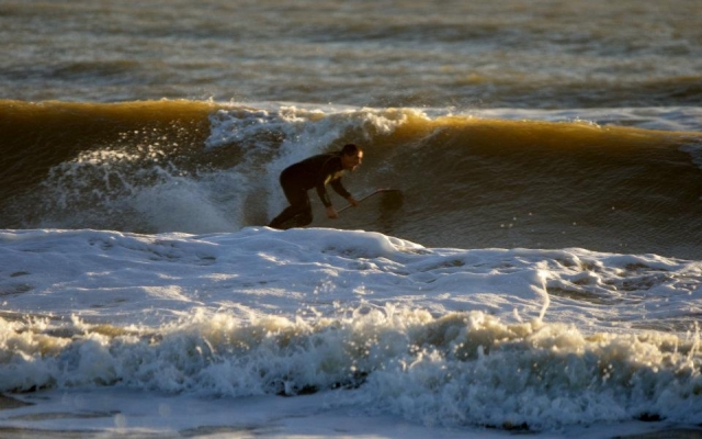  SUP Surfing 