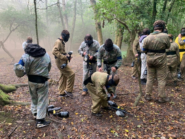  Divertiti con una divertente partita di paintball a Brighton 
