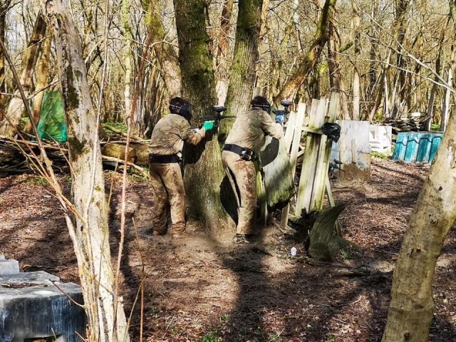  Paintball nel bosco 