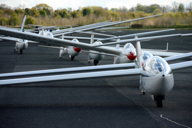Gliders at York Gliding Centre