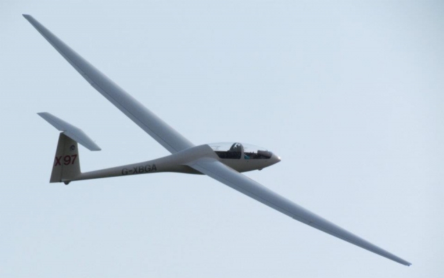 have a go and enjoy with Windrushers Gliding Club!