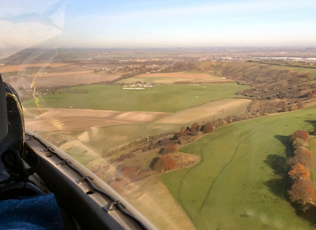 Enjoy sightseeing with London Gliding Club 