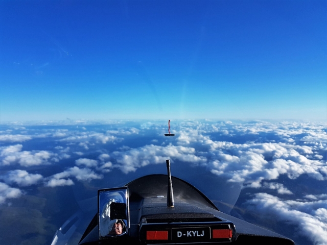 Become a pilot with Deeside Gliding Club