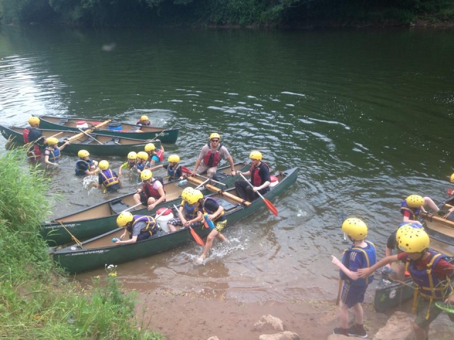 Parking zone for canoes