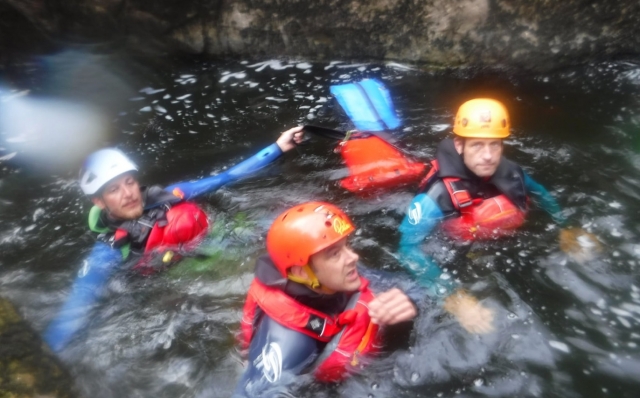  Adventure Makers 