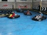 Indoor racing circuit