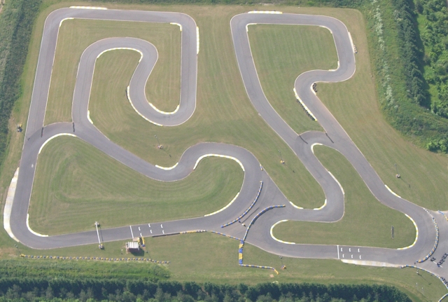  Circuito de carrera de longitud internacional 