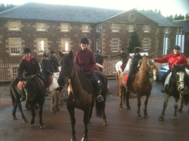 Trekking with Scottish Equestrian Hotel 