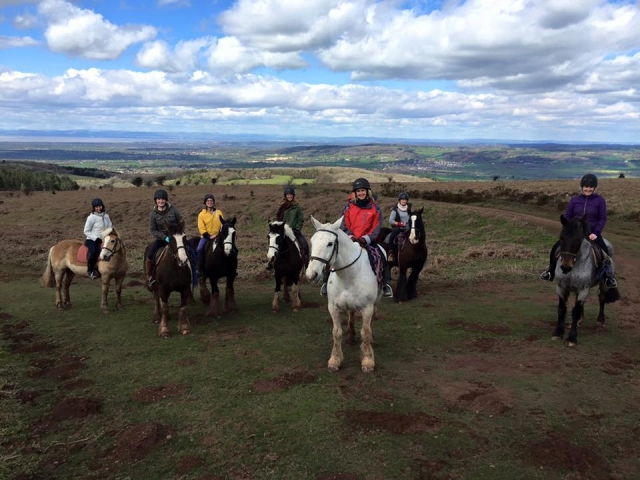 泰宁斯团体徒步旅行