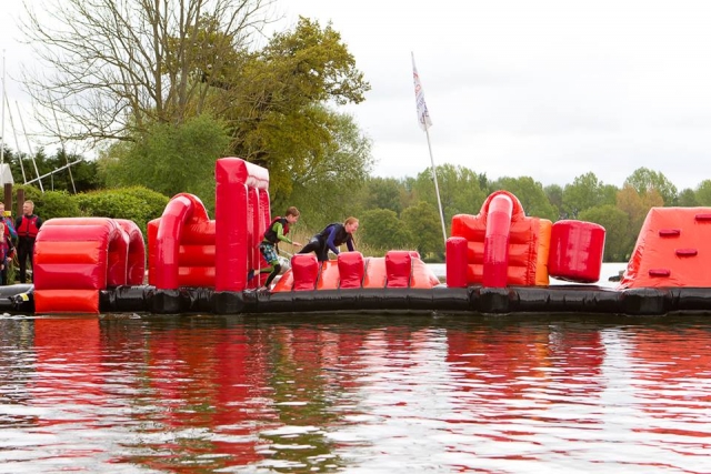  斯坦伯勒公园的充气乐趣 