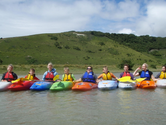 Kayaking 