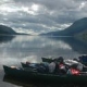  Canoes en el lago 
