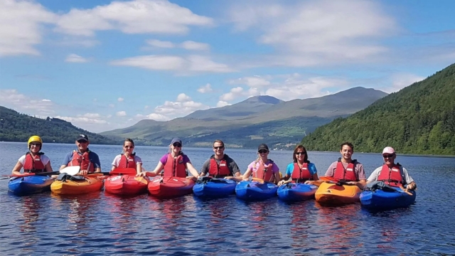 Grupo de diversão Sessão de caiaque em Loch Tay