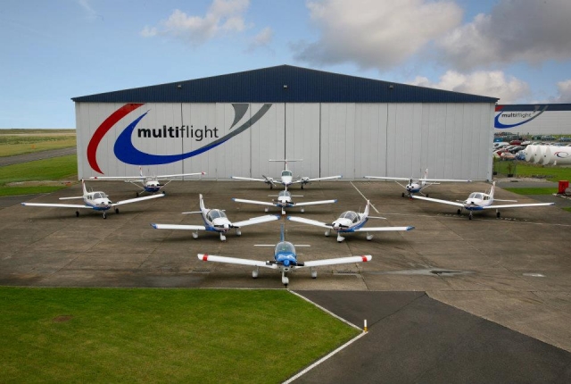 Grande variété d'avions dans Multiflight Aircraft Flights