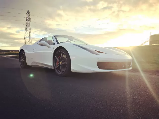 Everyman Racing at Elvington Drive a Ferrari