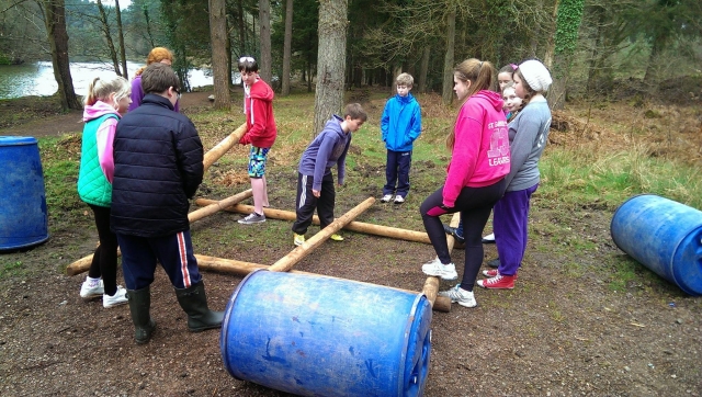  建造木筏非常有趣