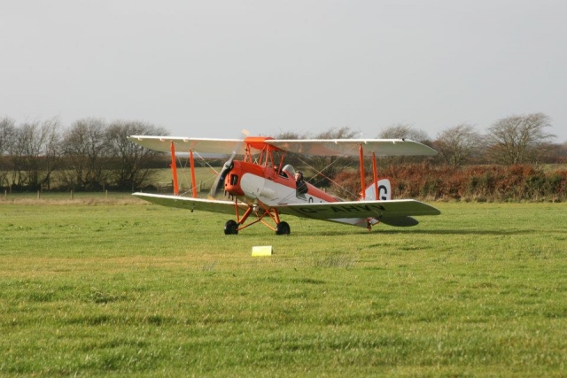  Un de nos avions à Eaglescott Airfield Gliding 
