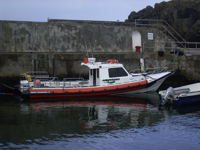 Have a fun  boat trip experience