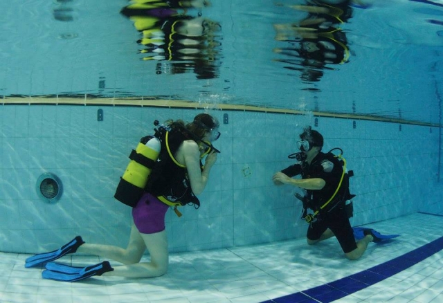  与 JC Scuba 学习水肺潜水 