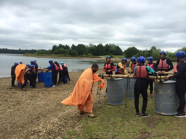 Genießen Sie Ihre Floßbausession