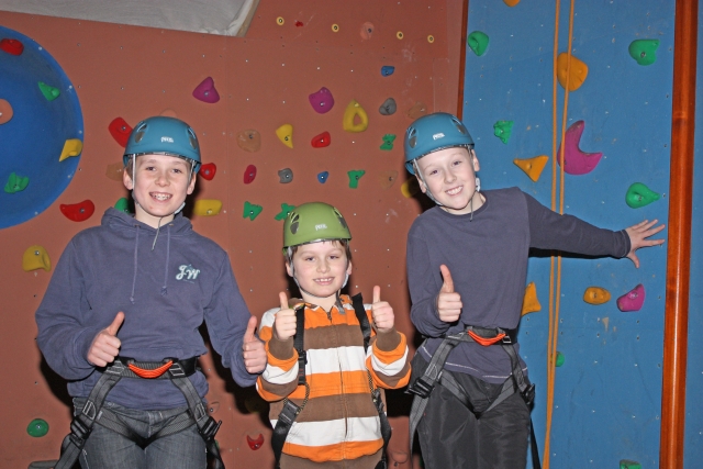 Thumbs up climbing
