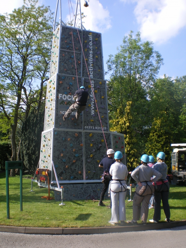  我们的移动攀岩墙