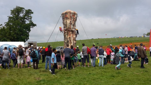  在 Rock UK Summit Center 庆祝您的下一次冒险 