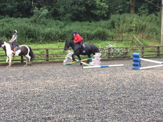 Showjumping in Dam Top Riding Centre