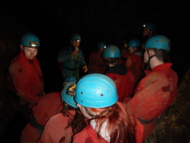 Scendere nell'oscurità