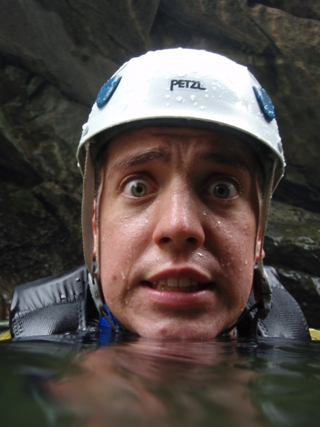  真正的潮湿和狂野的一天 