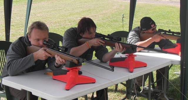  Unser mobiles Luftgewehr-Sortiment mit Knock-Over-Zielen ist eine fantastische Ergänzung für Geburtstagsfeiern und eignet sich für alle Altersgruppen. 