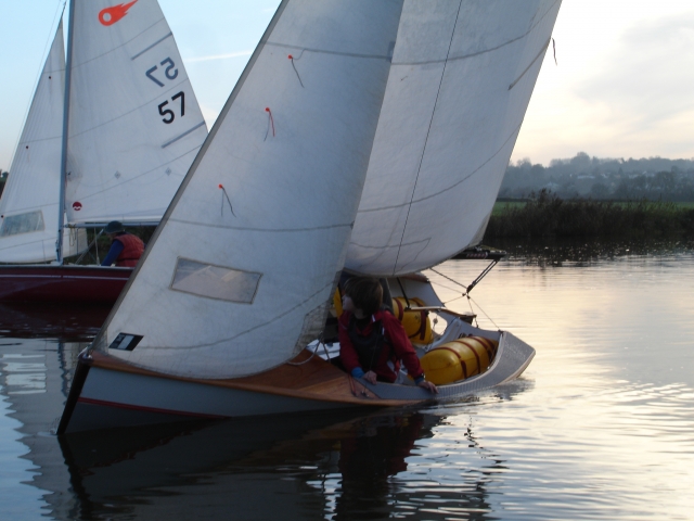 Jueves por la noche Sailing 
