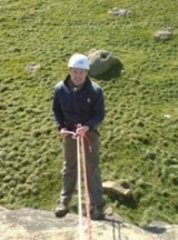  Abseciente en el aire libre 