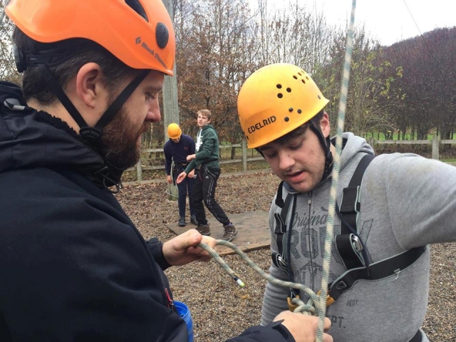  Os instrutores mais qualificados estão no East Barnby Outdoor Center! 