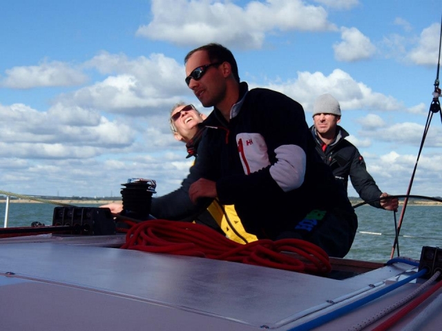  阳光明媚的一天 