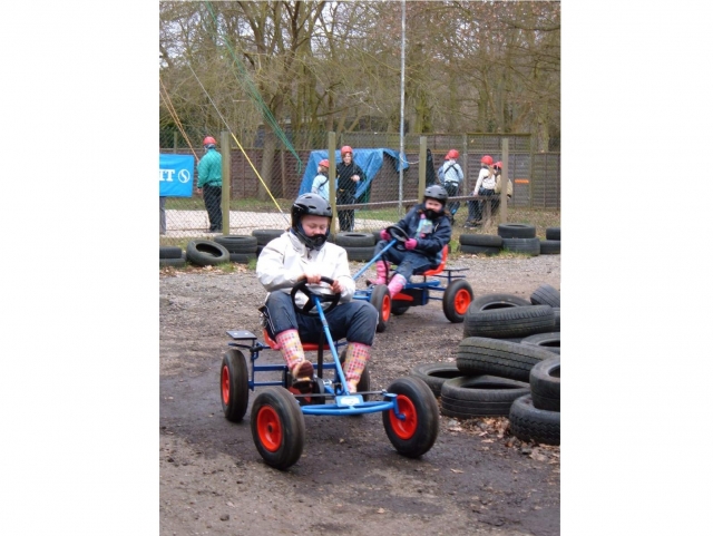  Des karts à pédales sont également disponibles. 
