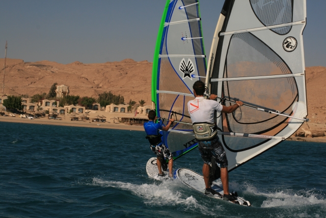  windsurf 