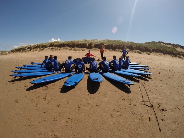 Goditi un'attività di gruppo con noi