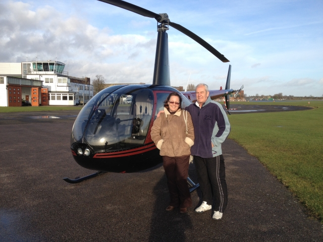 Elstree Helicopters scuola di volo in elicottero. 