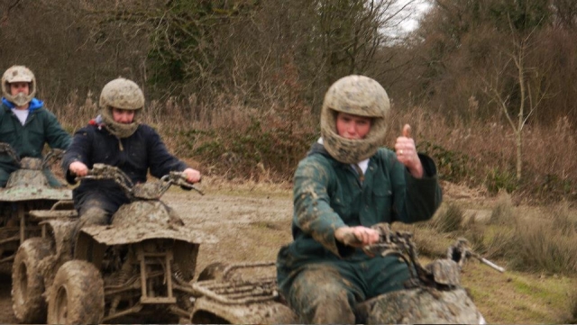  Quads machen allen Spaß. 