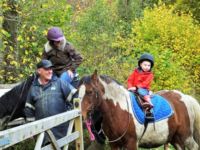  Trekking com pônei e trek 