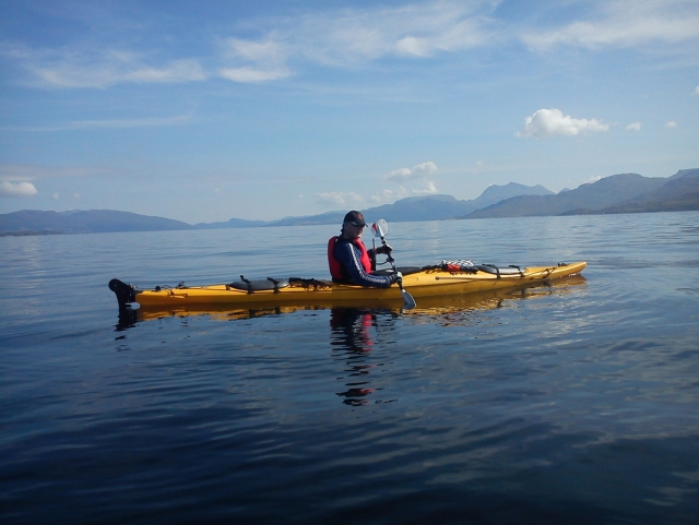  Il kayak è divertente. 