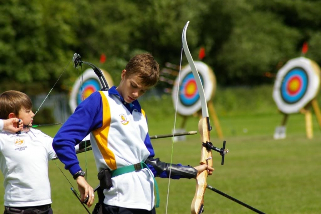  射箭是一项很棒的运动。 