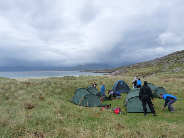  Faire une randonnée de nuit. 