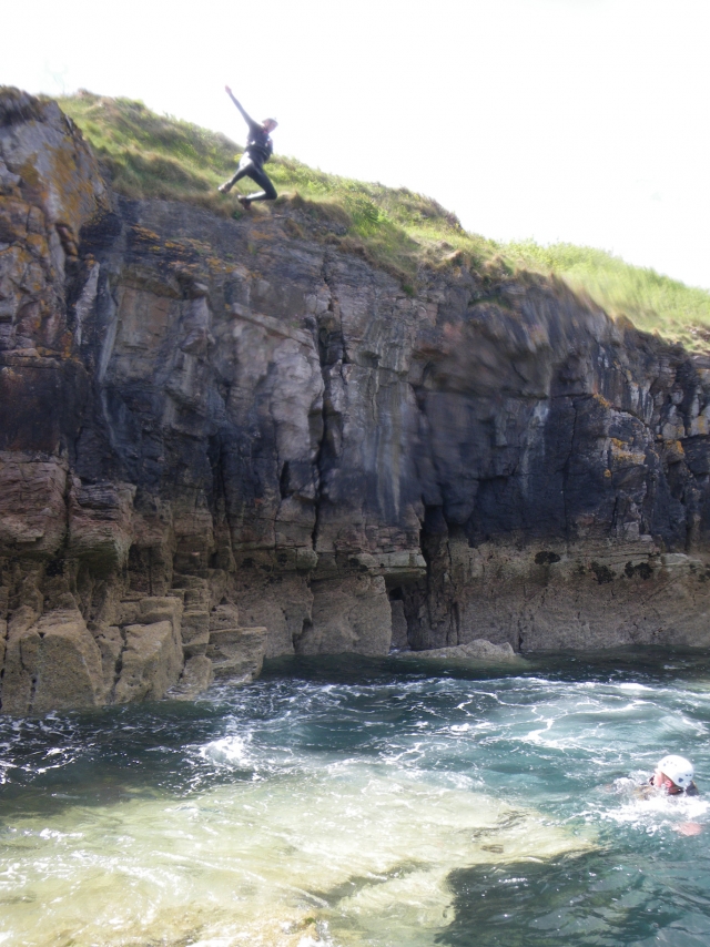  Coasteering a Brixham 