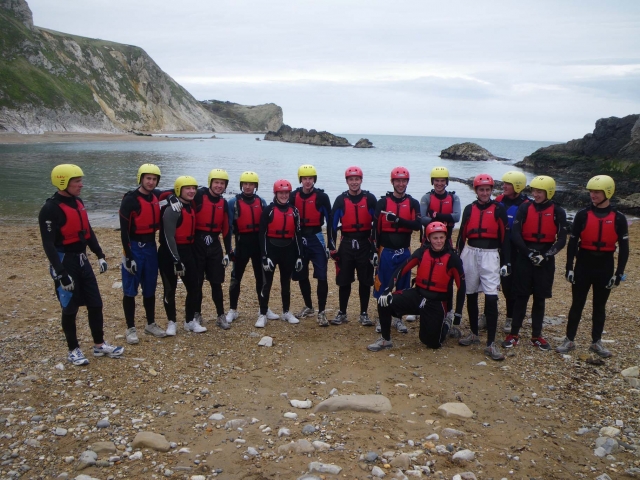  Coasteering a Durdle Door 