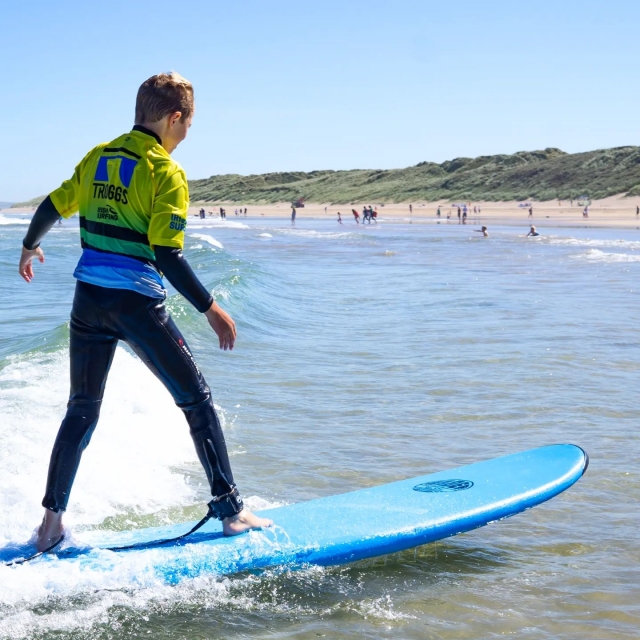  Partez à la conquête des vagues ! 